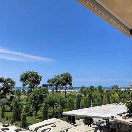 Luxury Sea View Flat Fishta * Velipojë